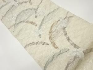 紗 すくい織芝に蝶模様織出し袋帯